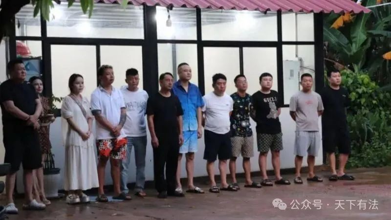 场面震撼！柬埔寨电诈园区上演集体大逃亡！