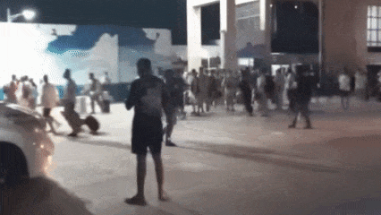 场面震撼！柬埔寨电诈园区上演集体大逃亡！